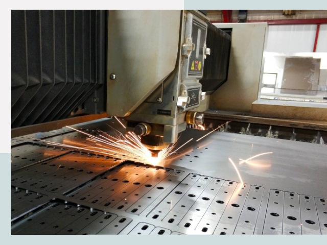 Лазерная резка металла в Краснокаменске от 613 руб.